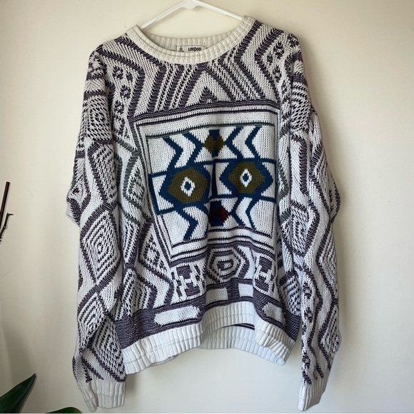London Fog Sweaters - Vintage London Fog White Geometric Pattern Knit Sweater
